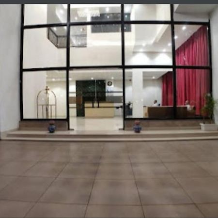 Derby Greens Hotel Bhopal Esterno foto